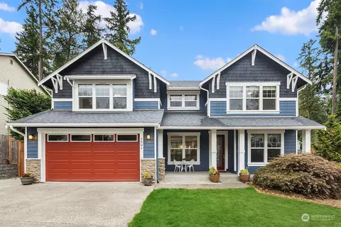 5004 NE 25th St, Renton, WA 98059