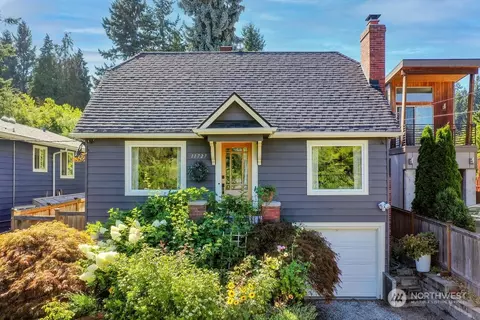 11727 26th Ave NE, Seattle, WA 98125