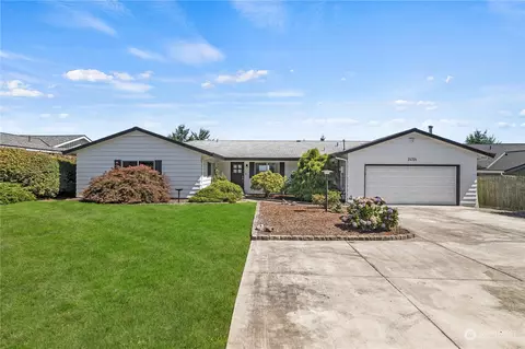 24724 43rd Ave S, Kent, WA 98032