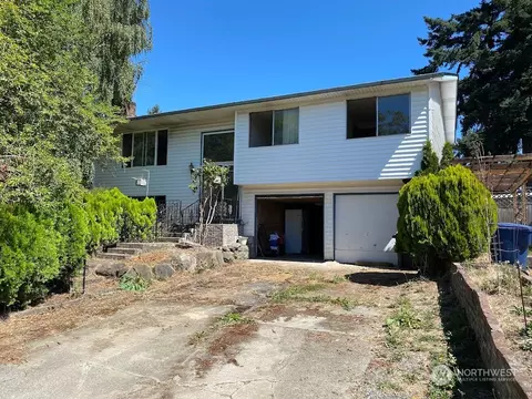 5725 61st Dr NE, Marysville, WA 98270