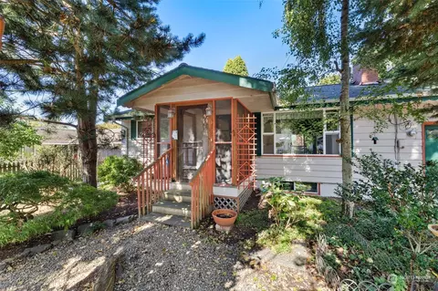 1126 4th St, Mukilteo, WA 98275