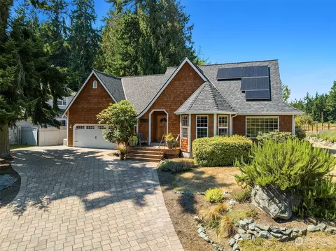 6058 White Deer Ln, Freeland, WA 98249