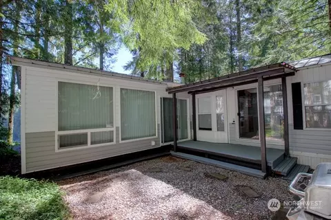 203 3 Big River Blvd E, Deming, WA 98244