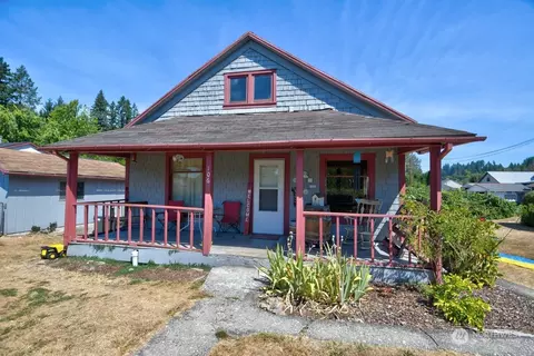 106 SW Campbell, Winlock, WA 98596