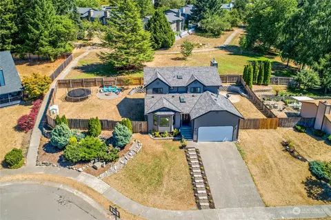 9704 Clipper Pl NW, Silverdale, WA 98383