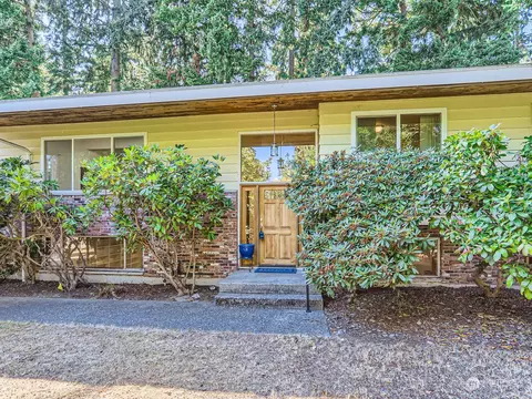 17005 Dayton Ave N, Shoreline, WA 98133