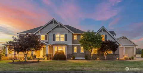 14393 Roadrunner Ln, Burlington, WA 98233