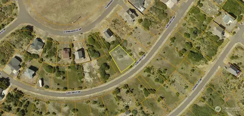 432 S Bel Air Loop SW, Ocean Shores, WA 98569