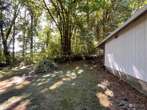 35 Maple Leaf St, Raymond, WA 98577 photo 11