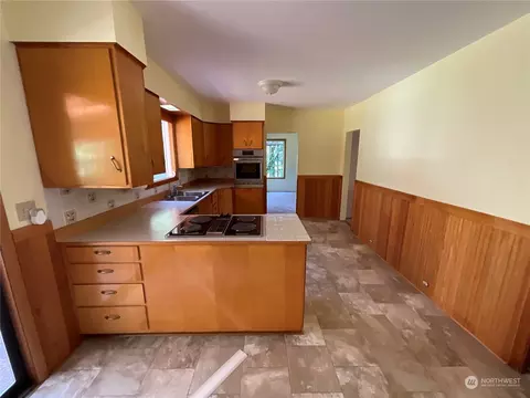 35 Maple Leaf St, Raymond, WA 98577 photo 19