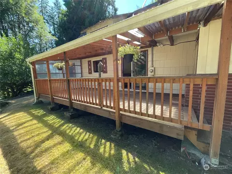 35 Maple Leaf St, Raymond, WA 98577 photo 3