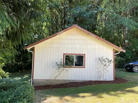 35 Maple Leaf St, Raymond, WA 98577 photo 10