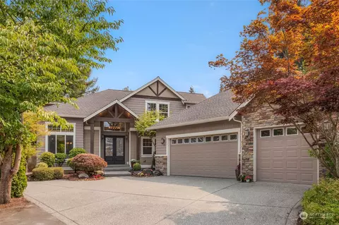 8554 202nd St SW, Edmonds, WA 98026