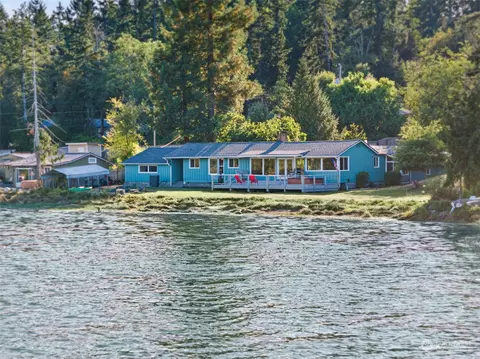 7290 E Grapeview Loop Rd, Allyn, WA 98524 photo 2