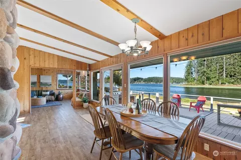 7290 E Grapeview Loop Rd, Allyn, WA 98524 photo 9