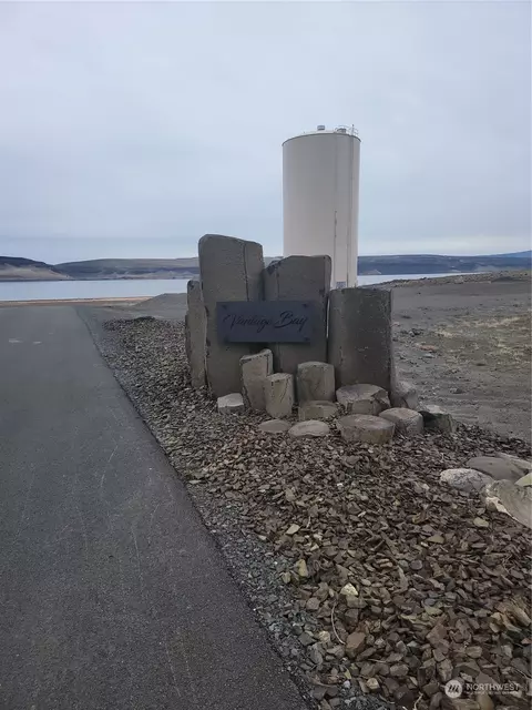 410 Vantage Bay Loop, Vantage, WA 98950