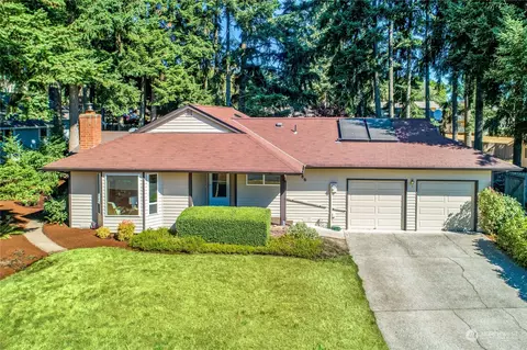 1186 Nakata Pl NW, Bainbridge Island, WA 98110