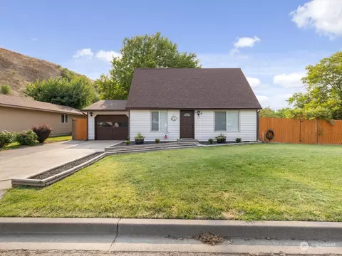 19 S Andrea St, Milton Freewater, OR 97862