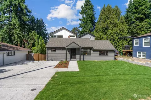 11535 38th Ave NE, Seattle, WA 98125