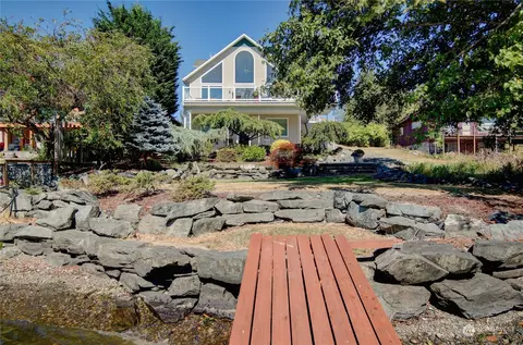23988 N Westview Rd, Mount Vernon, WA 98274