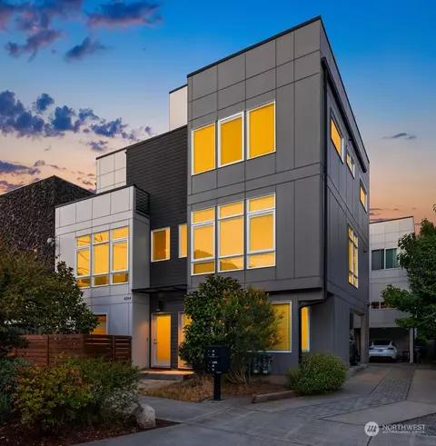 4264 Linden Ave N, Seattle, WA 98103