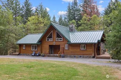 44521 SE 166th St, North Bend, WA 98045