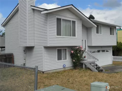 1107 Norpoint Way NE, Tacoma, WA 98422