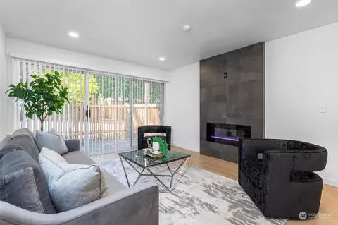 4821 180th St SW #I104, Lynnwood, WA 98037