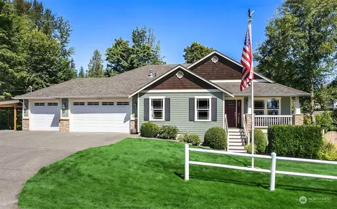 13025 Robinhood Ln, Snohomish, WA 98290
