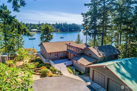 7715 Flagler Rd, Nordland, WA 98358