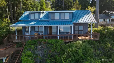 14507 Outer Bay Rd, Anderson Island, WA 98303