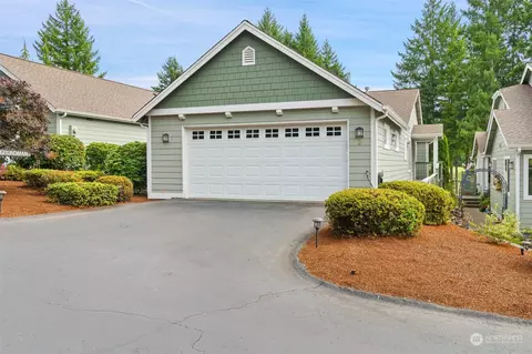 321 E Soderberg Rd #A2, Allyn, WA 98524