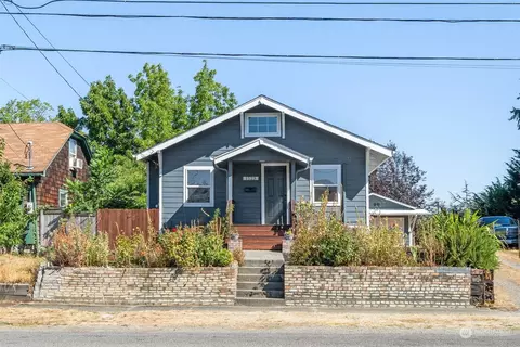 1523 S 41st St, Tacoma, WA 98418