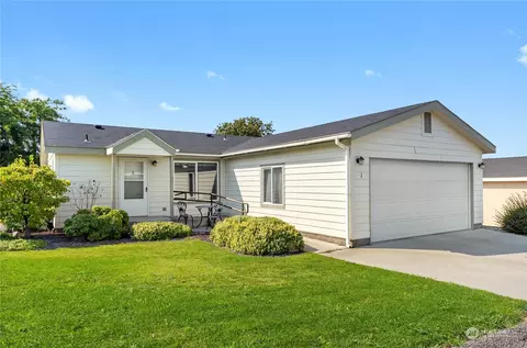 1 Laguna Pl W, Omak, WA 98841