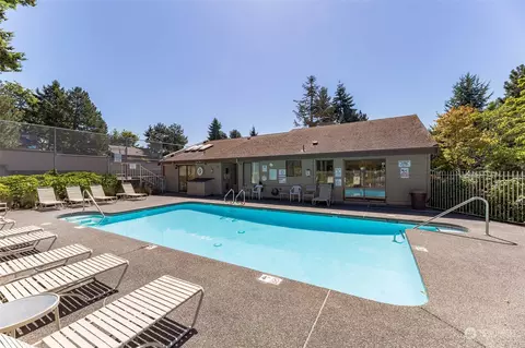 15209 Sunwood Blvd #B31, Tukwila, WA 98188