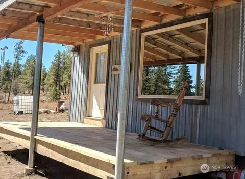 103 Chickadee Ln, East Wenatchee, WA 98802