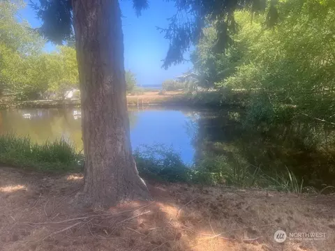 106 Port Susan Dr, Hat Island, WA 98206