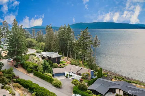 618 Bayside Rd, Bellingham, WA 98225