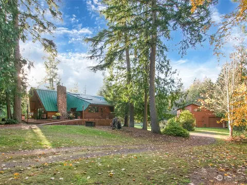 1906 Black Diamond Rd, Port Angeles, WA 98363