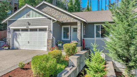 8105 124th St E, Puyallup, WA 98373