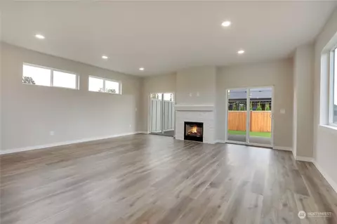 1065 Boyle St, Enumclaw, WA 98022 photo 5