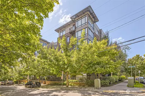 4547 8th Ave NE #206, Seattle, WA 98105