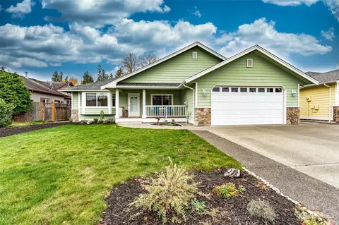 8381 Nightingale Ct, Blaine, WA 98230