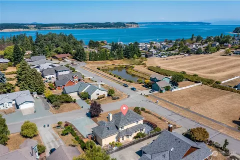 401 NW 7th St, Coupeville, WA 98239