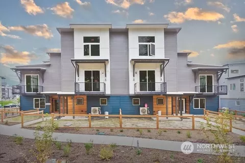 4252 Traverse Dr #4, Bellingham, WA 98226