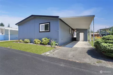 6598 NE Capricorn Ln, Bremerton, WA 98311