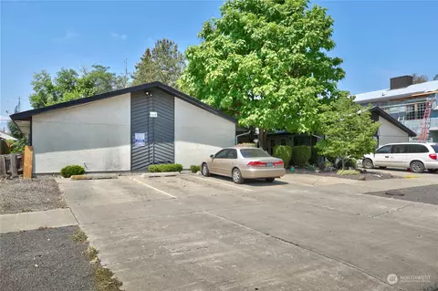 406 S 9th Ave, Yakima, WA 98902