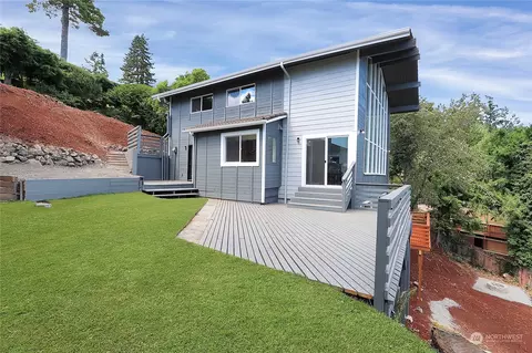 5207 NW Eldorado Blvd, Bremerton, WA 98312