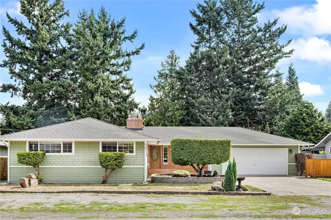 722 Hilltop Ave, Kent, WA 98032