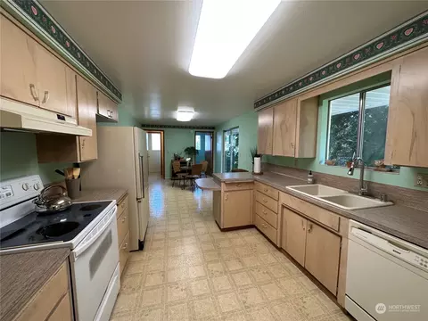 612 100th Pl SE, Everett, WA 98208 photo 7
